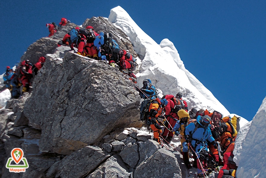 کوهنوردی در اورست، نپال1