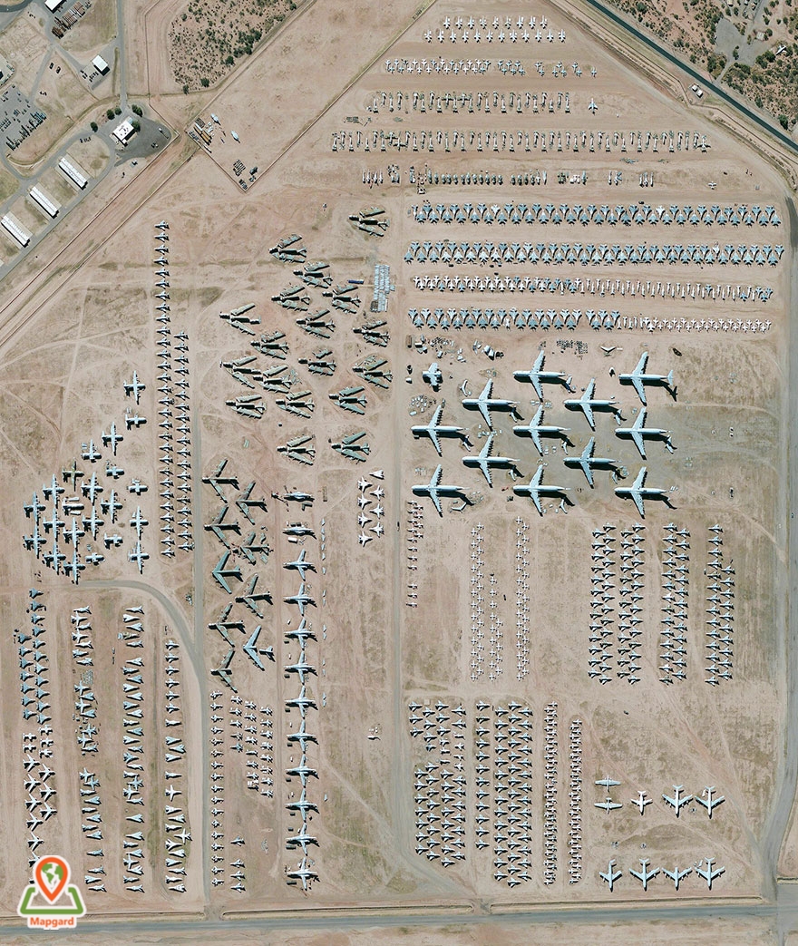 27) گورستان هواپیماهای نظامی پایگاه نیروی هوایی دیویس–مونتهن، توسان، آریزونا، ایالات متحده 