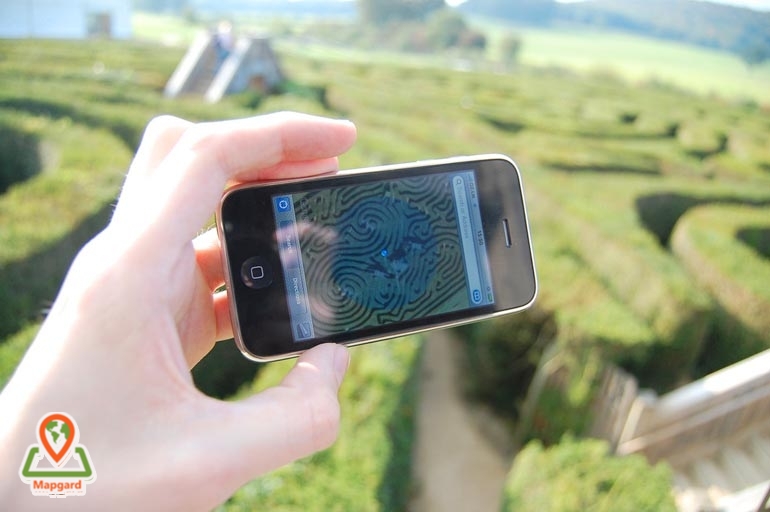 گوشی های هوشمند و برنامه  “Google Earth