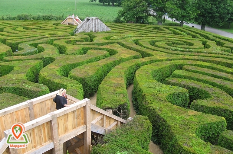 مارپیچ لانگلیت (Longleat Hedge Maze)