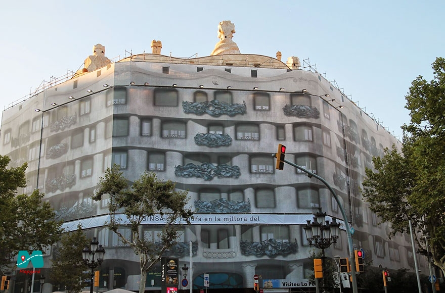 ساختمان گادی کازامیلا (Gaudi's Casa Mila) در بارسلونا، اسپانیا2