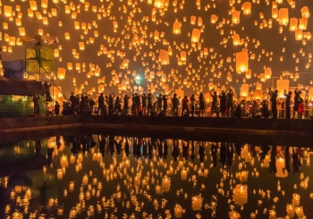 جشنواره فانوس یی پنگ (Yi Peng Lantern Festival) | تایلند (Thailand)