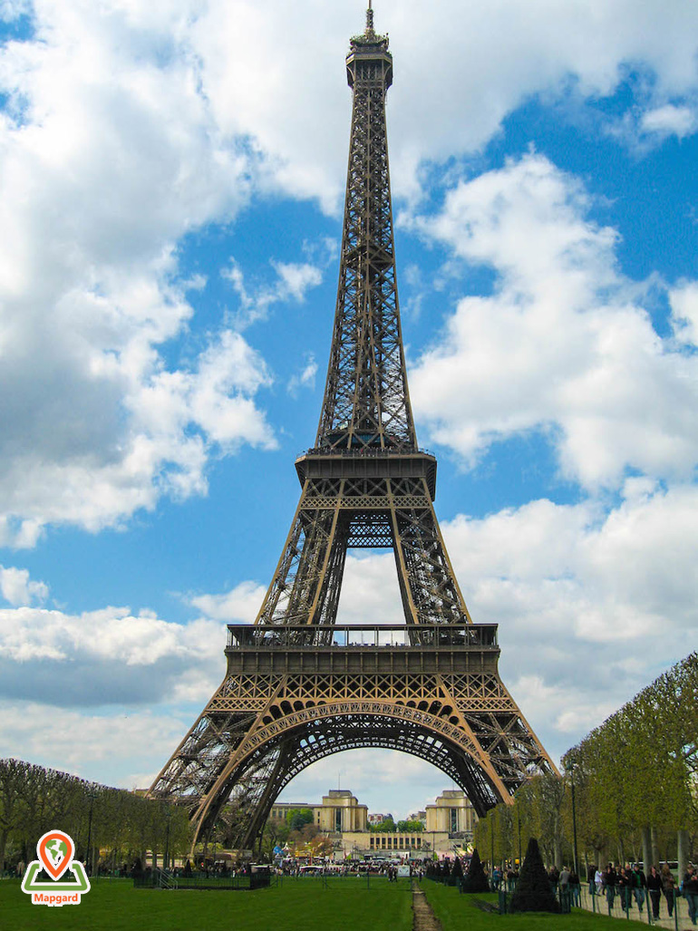برج ایفل شاهکار پاریس