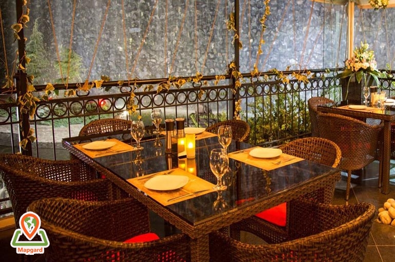 کافه رستوران آبشار برج میلاد