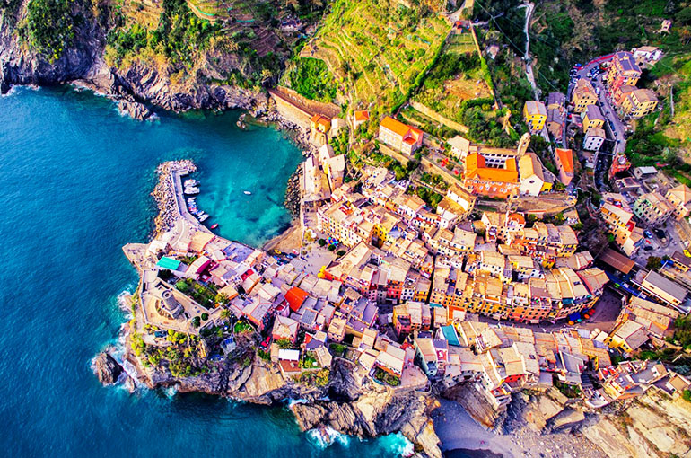 8) چینکوتره (Cinque Terre)