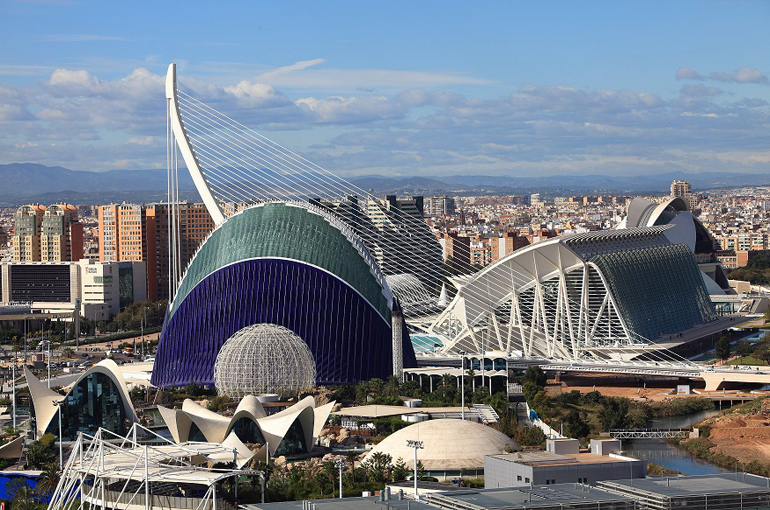 10) مجتمع فرهنگی و معماری شهر هنر و علم، والنسیا (Ciudad de las Artes y las Ciencias, Valencia)