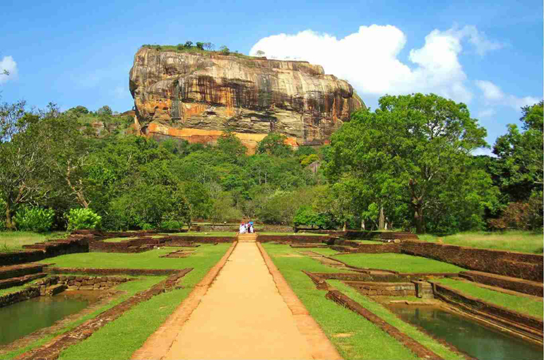 10) سیجیریا (Sigiriya)