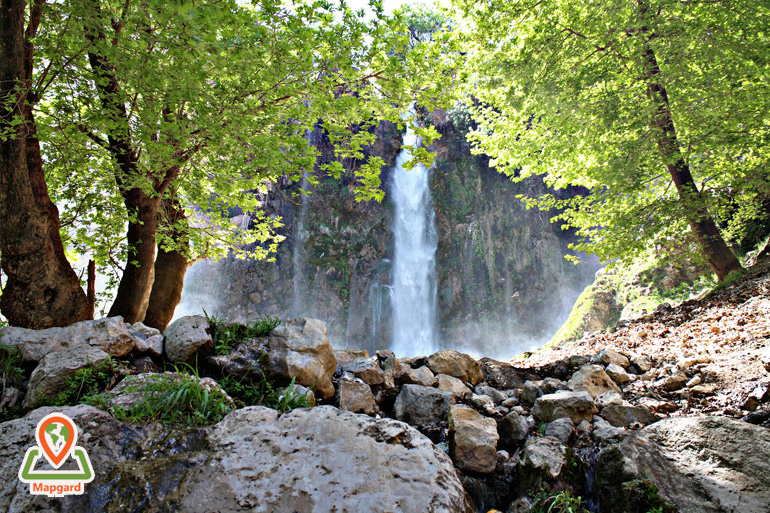 آبشار شیوند، یکی از زیباترین آبشارهای ایران
