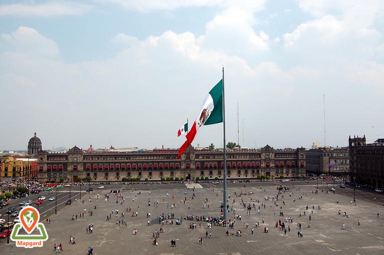 میدان زوکالو (Zócalo) مکزیکوسیتی