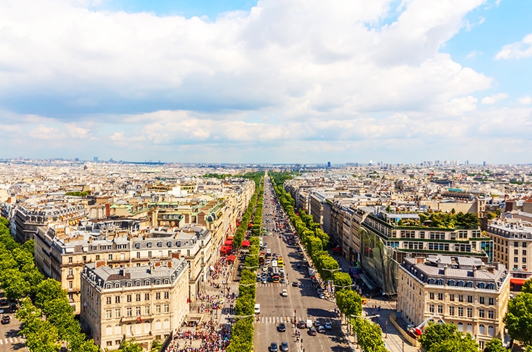 خیابان شانزلیزه (Champs Elysees)