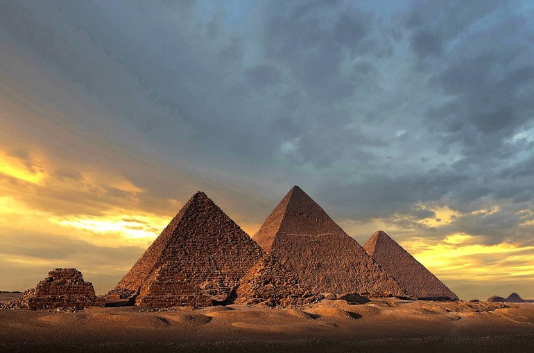 راهنمای بازدید از اهرام جیزه مصر (Giza) | عجایب هفتگانه
