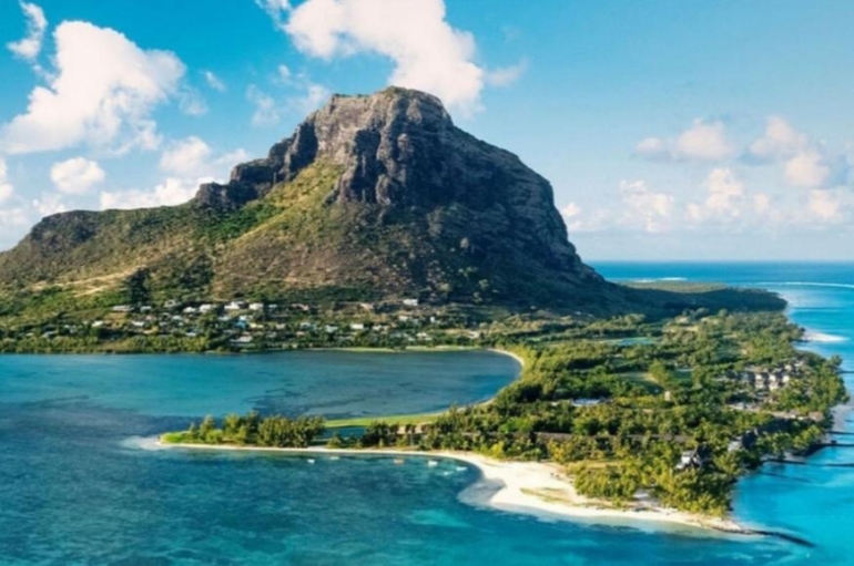 مقایسه 3 مقصد ساحلی برای انتخاب سفر به جزایر بکر 