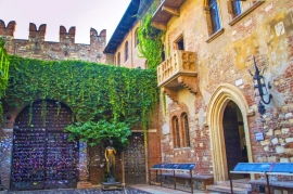 خانه ژولیت (Juliet&rsquo;s House) | معروف ترین بالکن جهان